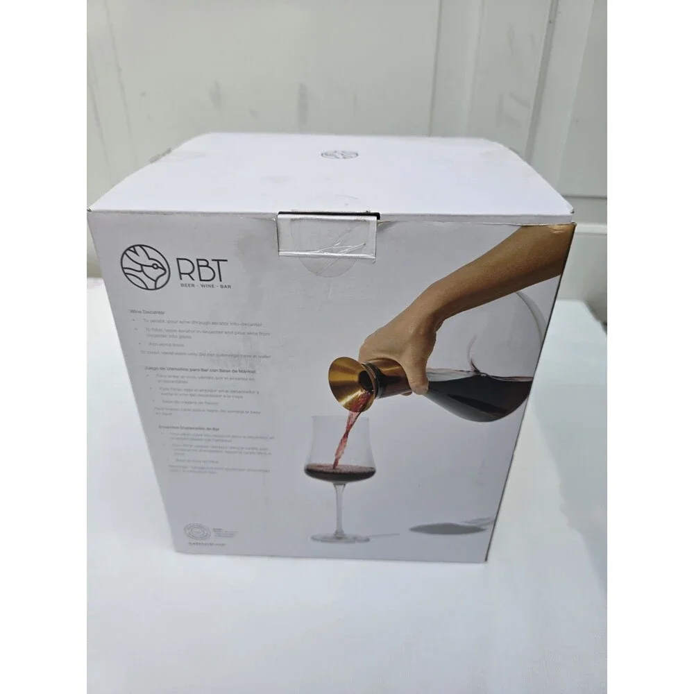 Rabbit Premium Wine Decanter with Sediment Strainer and Integrated Aerator